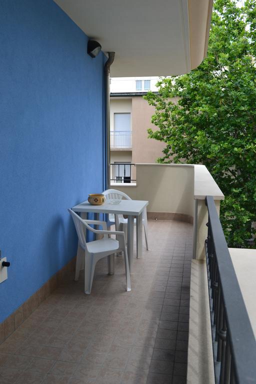 Residence Blu Marine Римини Стая снимка