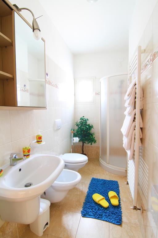 Residence Blu Marine Римини Стая снимка