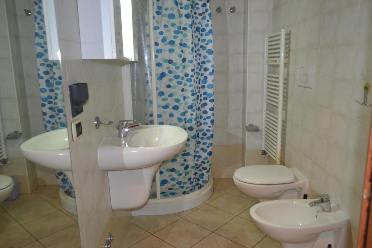 Residence Blu Marine Римини Екстериор снимка